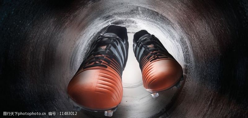 nike足球宣传顶级足球鞋图片