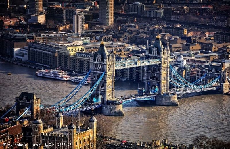 船只伦敦塔桥俯瞰图片