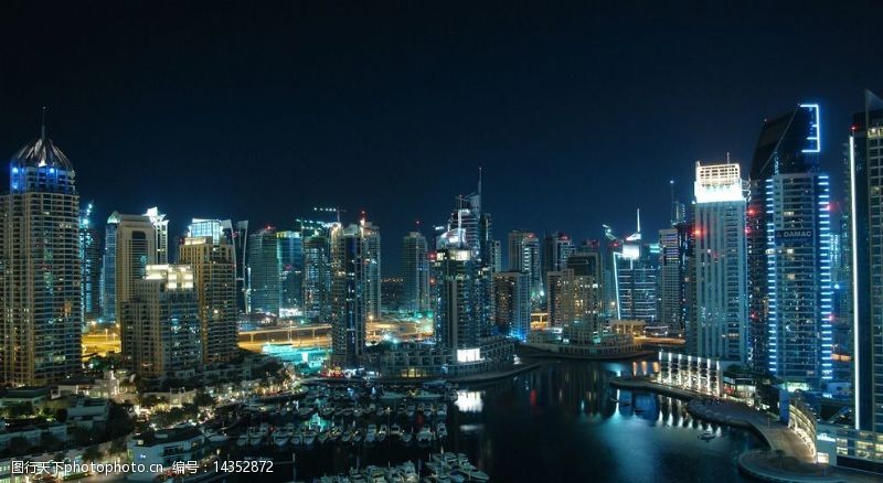 船只迪拜灿烂夜景图片