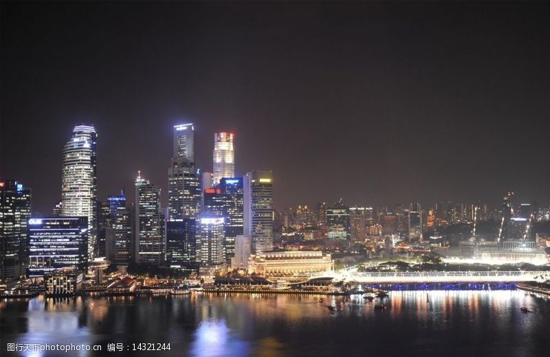 夜港新加坡滨海湾景观图片