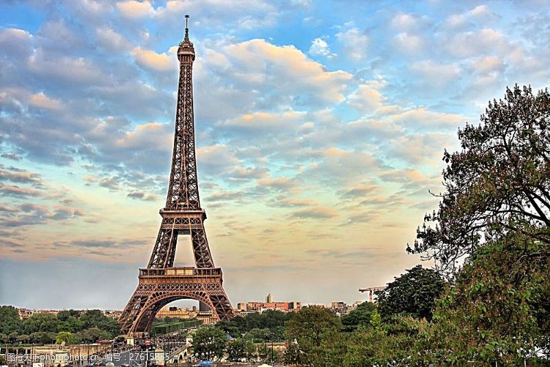 法国著名建筑菲尔铁塔