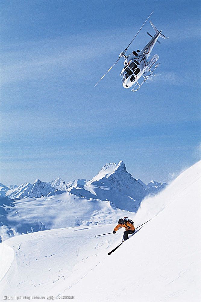 滑雪活动摄影划雪人物与飞机图片