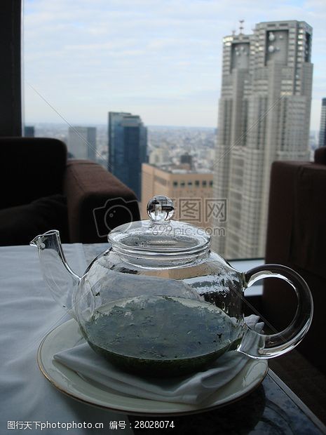 透明茶壶一个透明的茶壶