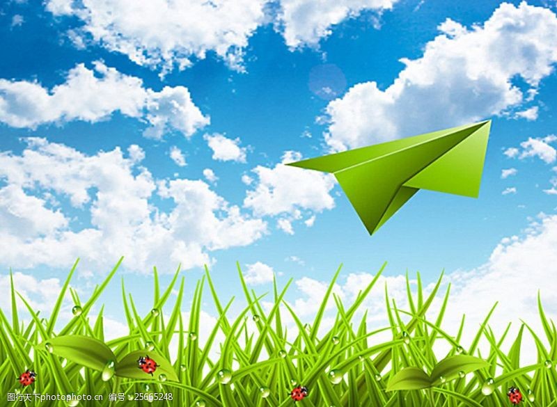 丛飞飞过草丛的纸飞机图片