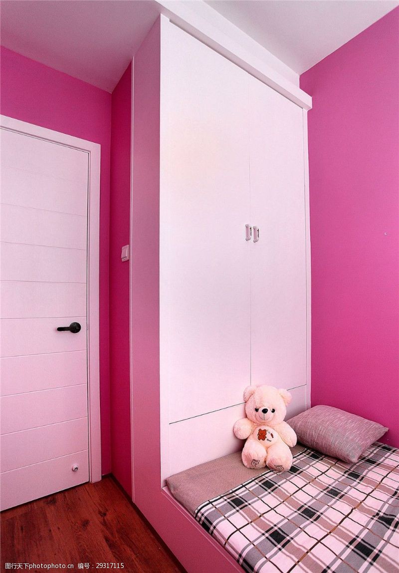 内衣现代少女心粉色背景墙卧室室内装修效果图