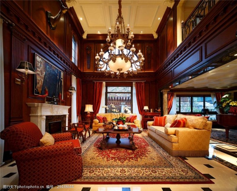 欧式铁窗欧式客厅花纹地毯装修效果图