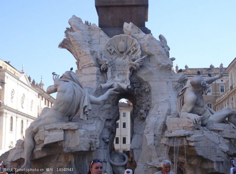 雕塑喷泉意大利罗马的四河喷泉图片